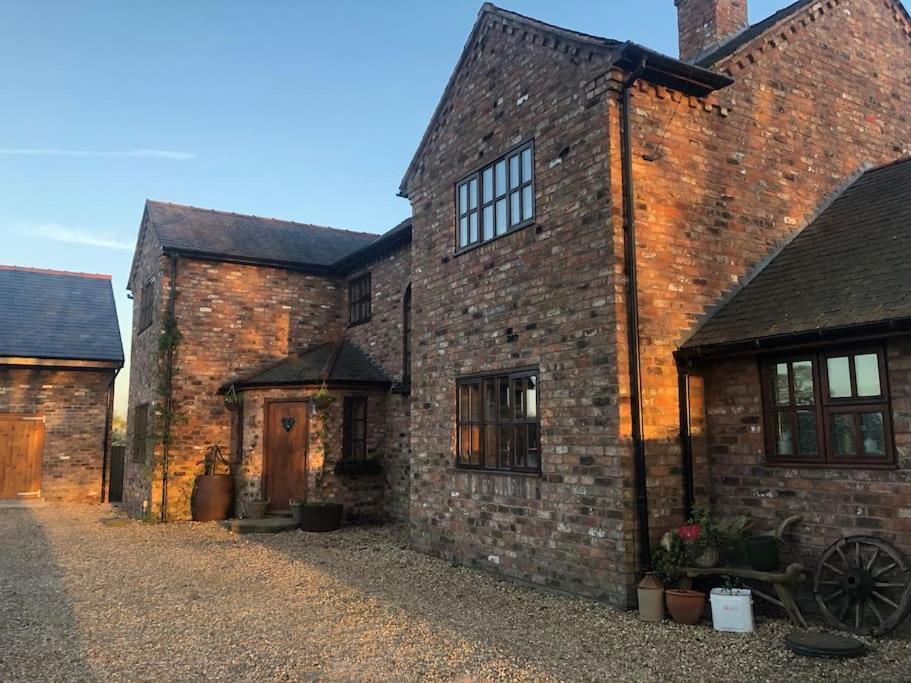 Bumbleberry Cottage Gresford Екстер'єр фото